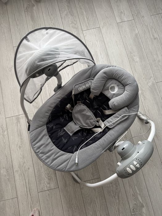 Крісло гойдалка lionelo