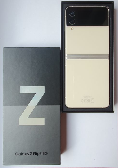 Samsung galaxy Z flip3 5g