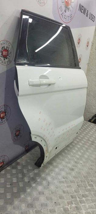 Двері задні праві Land Rover Range Rover Evoque 2012-2019