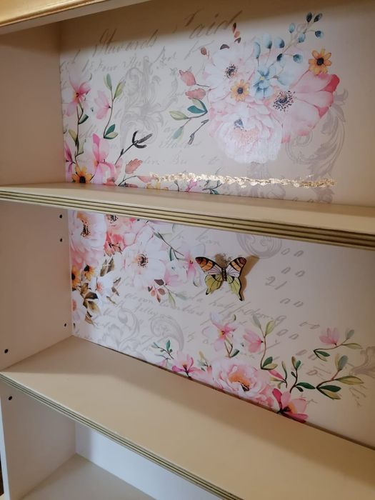 Móvel escrivaninha renovado com tecnica transfers