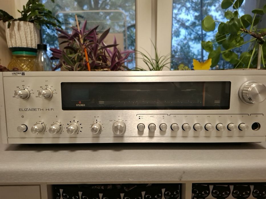 Amplituner Elizabeth Hi Fi