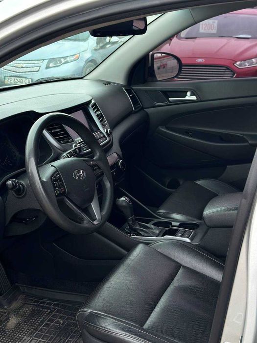 Hyundai Tucson 2015р. 2.0 дизель обмін (Перший внесок від 20%)