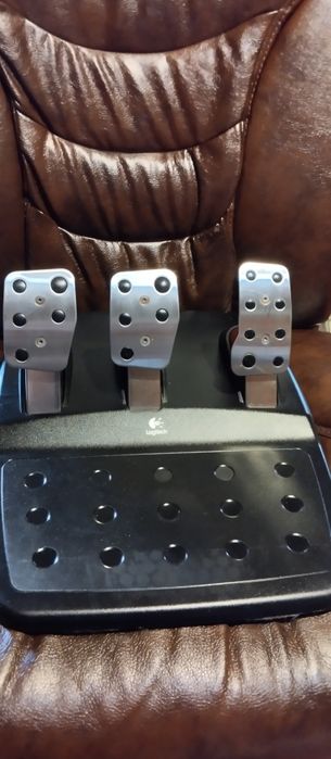 Руль для ПК Logitech g25