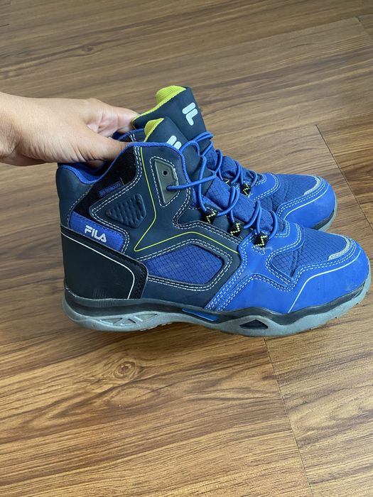 Осінні вищі кросівки від Fils