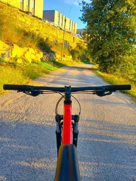 Bicicleta Scott 29" BTT (negociável)