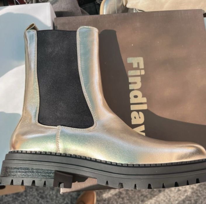 Botas douradas Findlay