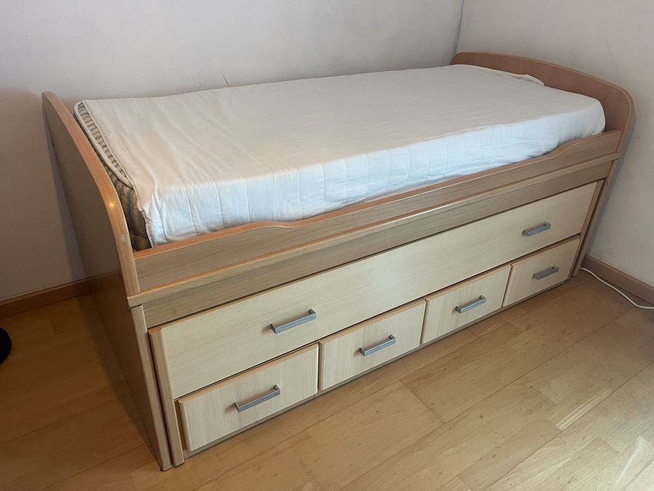 Cama solteiro dupla com colchões e 4 gavetas
