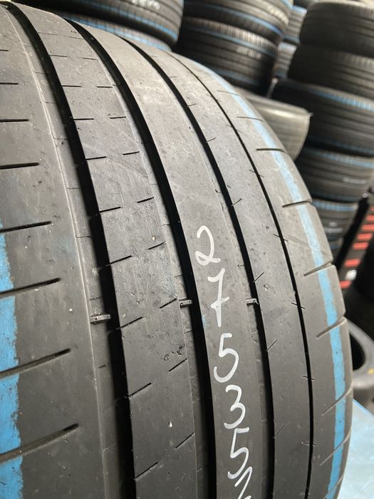 Pneus 275 / 35 R 19 Michelin