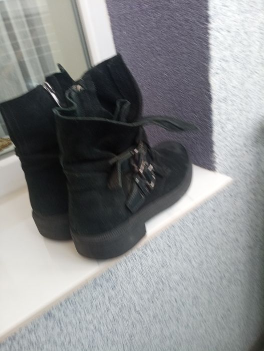 Осінні ботінки 37 розміру