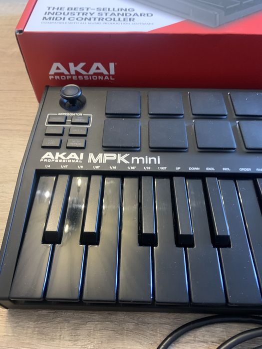 Akai MPK Mini Play MK3■新品●未開封 AKAI Professional / MPK mini Play MK3 ｜ SMITHS Digital