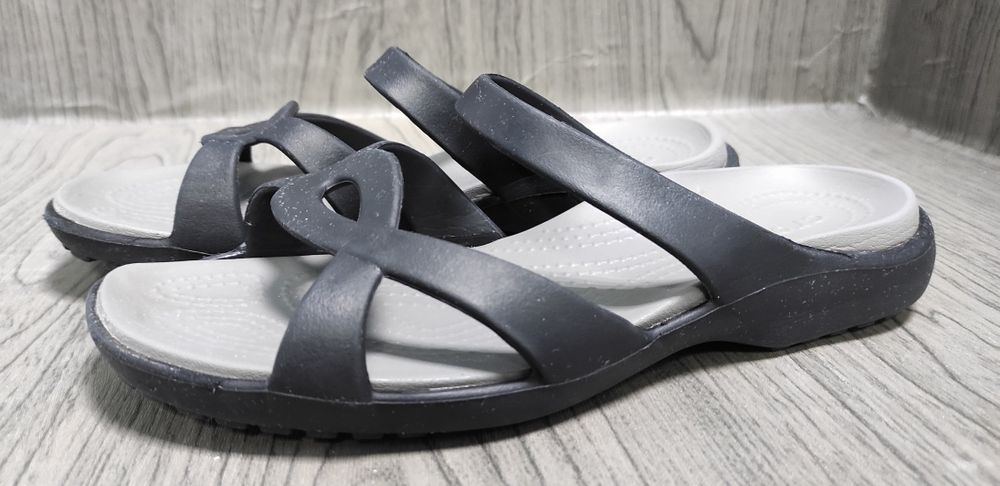39(W9) Crocs оригінальні жіночі шльопанці, босоніжки