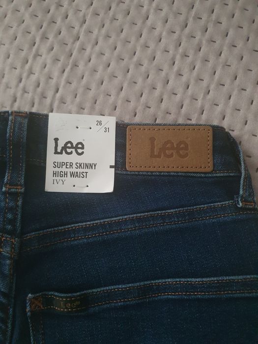 Spodnie firmy Lee nowe