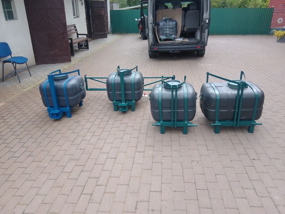 Оприскувач для обробки саду та города