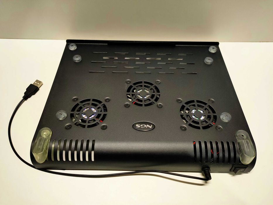 Vendo cooler NGS Slim Stand de Portátil - 3 ventoinhas