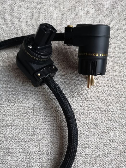 Kabel zasilający audio Melodika 3x2.5 mm dł 0.75 m. Wtyki kątowe.