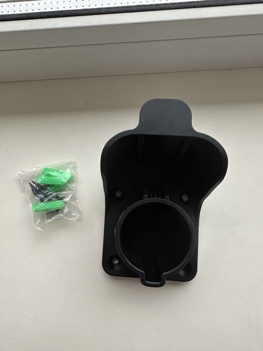 Тримач для зарядки електромобіля