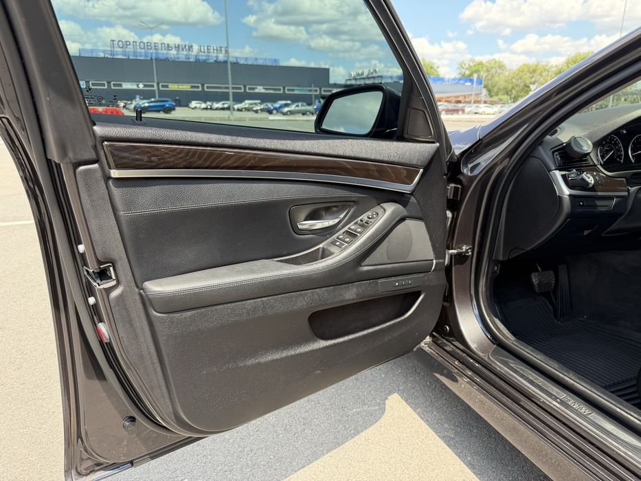 BMW 535i xDrive 2016