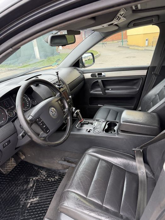 Volkswagen Touareg Гарний стан