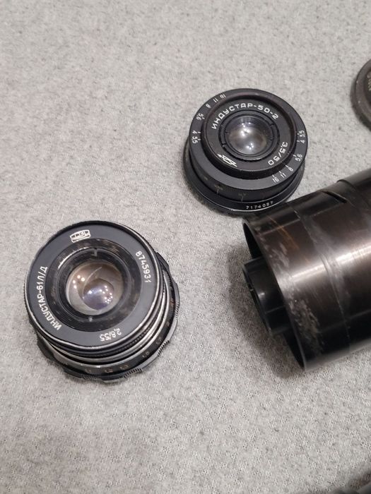 Фотообъективы .         .