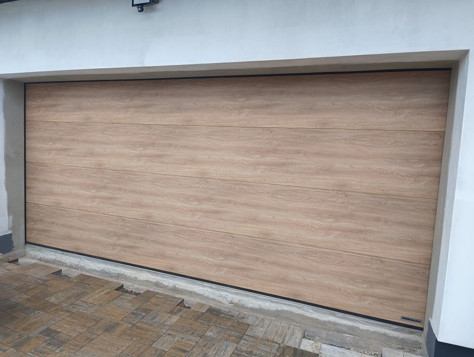 Brama garażowa Hormann kolor woodek Turner oak ,wymiary 5000x2250