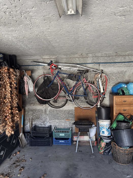 BH 700C, rodas Giant PR-2, travões de calço, peças Shimano