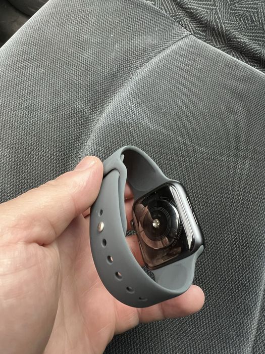 Apple Watch 5 40mm ідаал батарея 100%