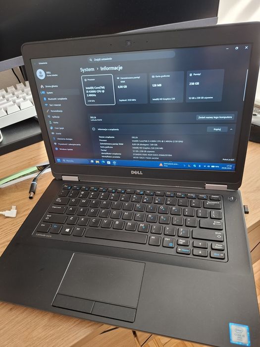 Core i5 8GB 256GB M.2 Windows 11 LTE SIM