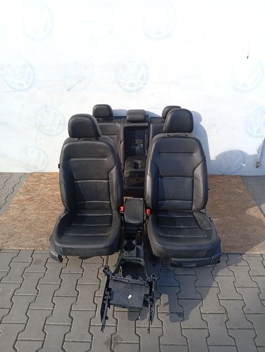Салон VW Golf 7 Шкірозамінник В гарному стані!