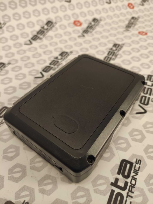 доставимо gps трекер vesta 10TE для вашого авто транспорту