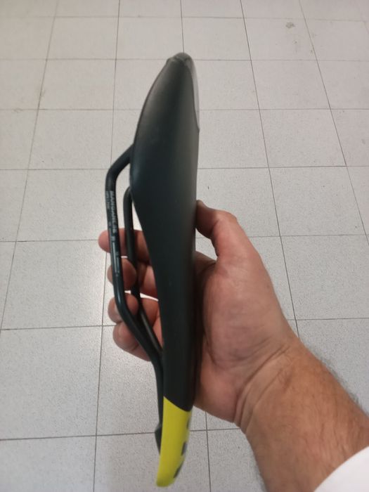 Banco FIZIK como novo