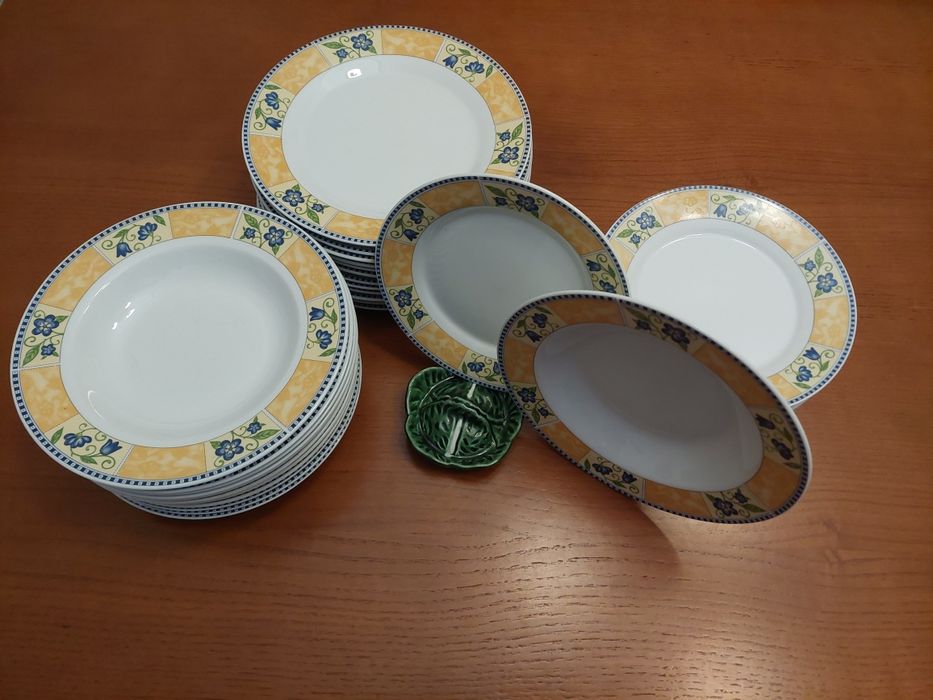 Vendo jogo de jantar 12 peças novo