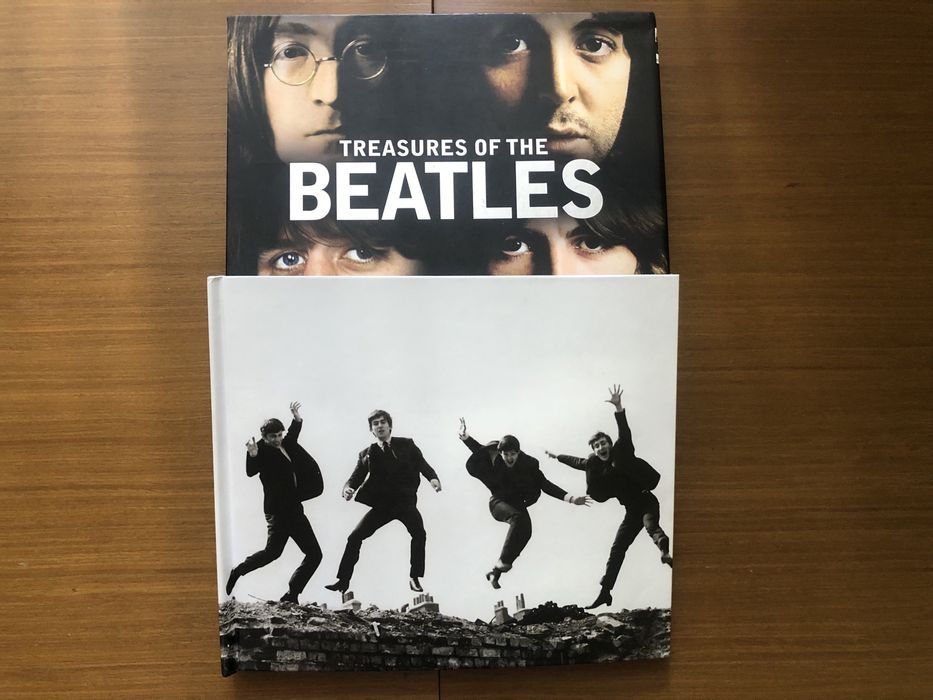 Книга/Фотоальбом - Treasures Of The BEATLES