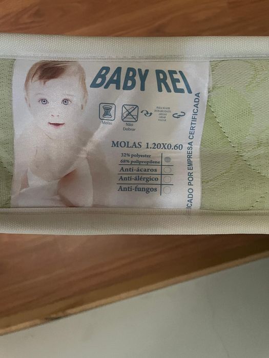 Cama e colchão com saco para guardar