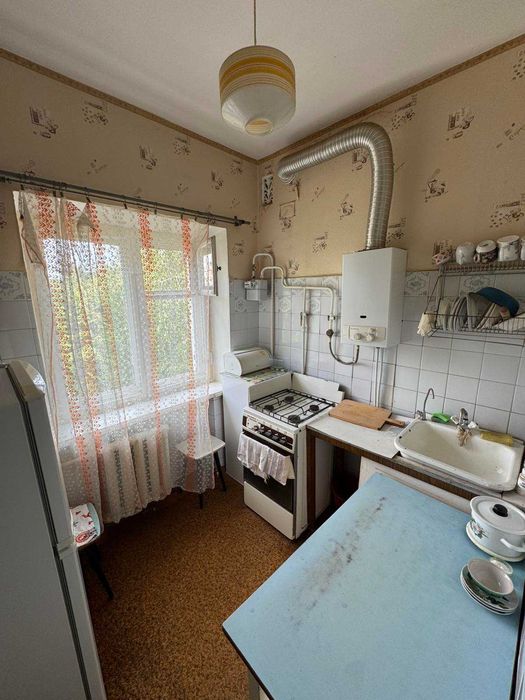 2 кімн., квартира в цегляному будинку, пр. Левка Лук'яненка