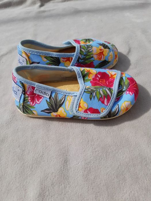 Капці для дівчинки