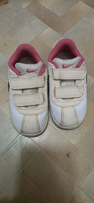 Кросівки  nike дуже гарні