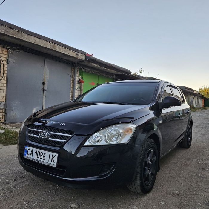Продам Kia Ceed в отличном состоянии.