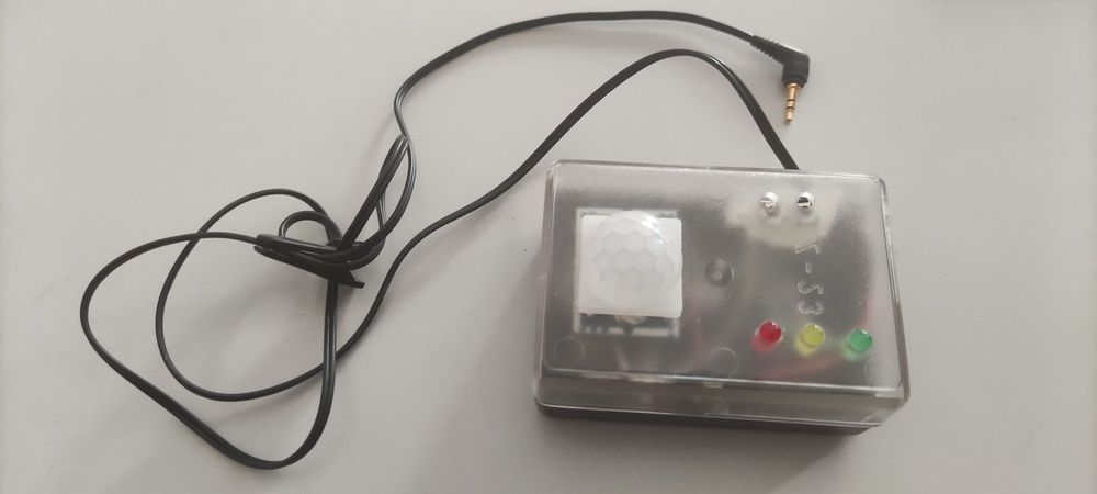 Fotopulapka Canon microjack