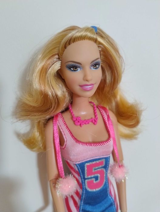Barbie fashionistas Summer 2012 r. Artykułowana