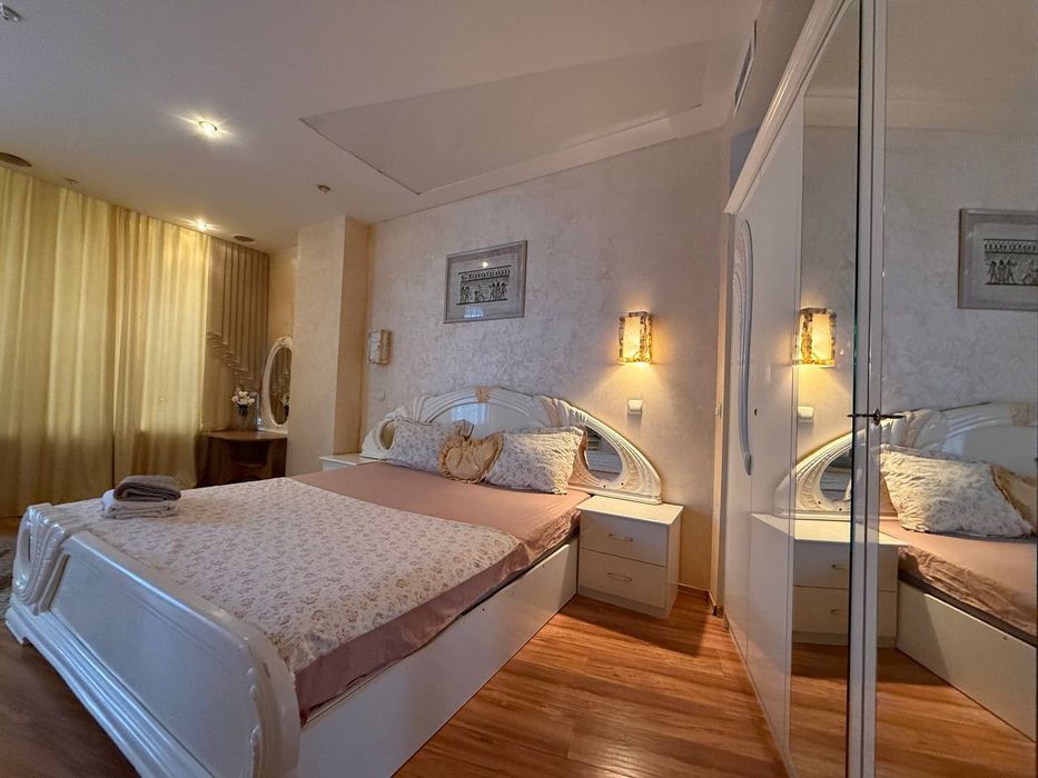 Квартира погодинно, подобово Мост сіті джакузі Генератор