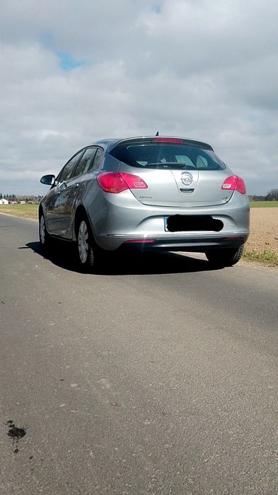 Opel astra J 1.7cdti