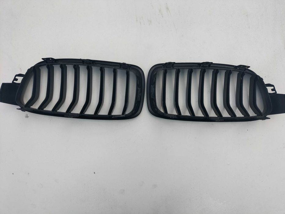 Grelhas BMW Serie 3 F30 31