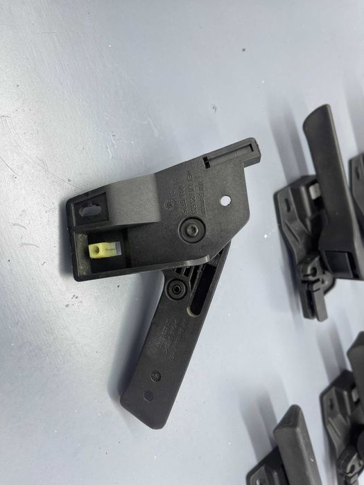 Ручка відкривання капота Гольф 5,6 Пасат б6 Октавія А5 Туран Фабія