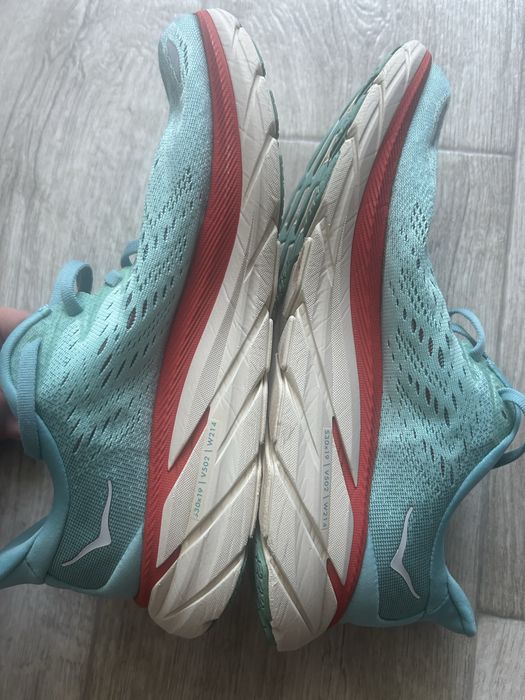 Жіночі кросівки Hoka One One Clifton