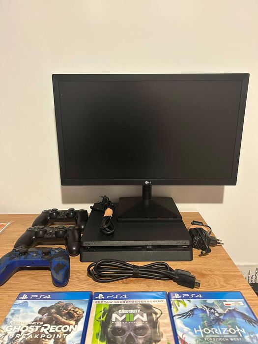 PS4, Playstation 4 + 3 Pady + Monitor + 3 Gry