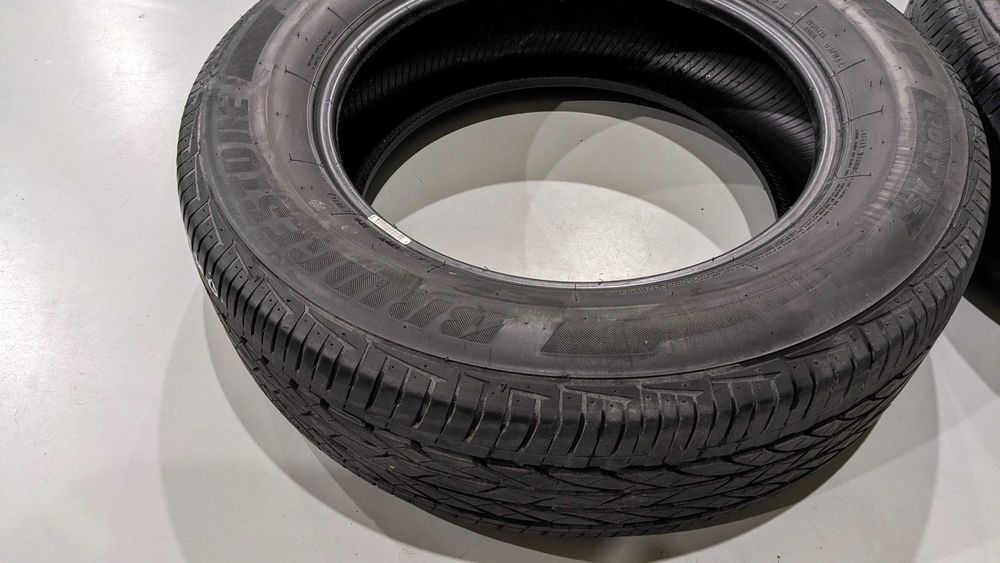 Всесезонні шини Bridgestone Dueler 225/65R17, 5-6 мм. 2016 р. 2 шт.
