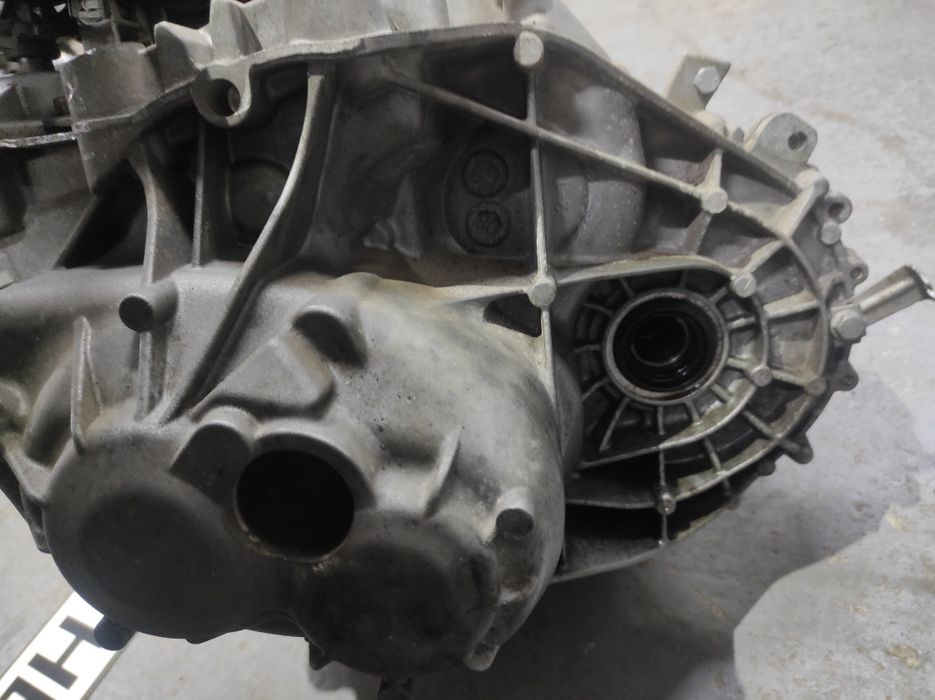 Коробка механика F54 Mini Cooper Clubman B36 B38 GS6-58BG Механічна 6