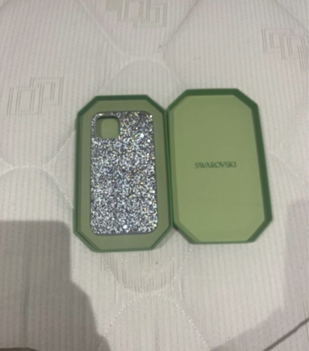Capa brilhante da swarovski
