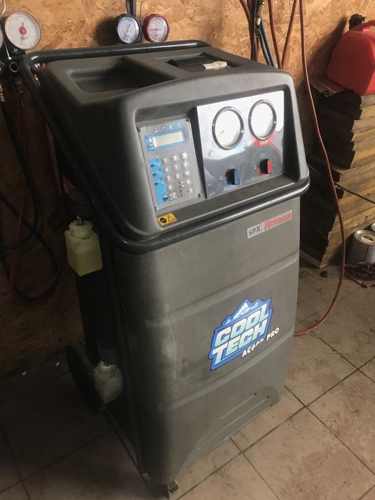 Продам Станцію для заправки автокондиціонерів Robinaire