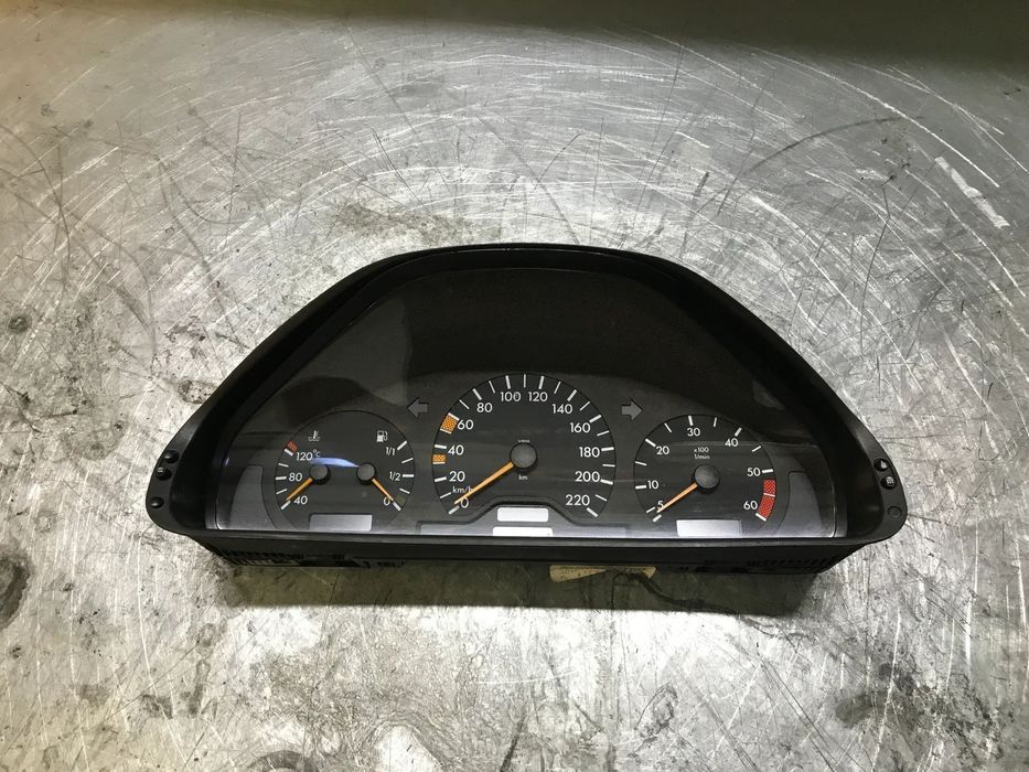 QUADRANTE MERCEDES SERIE E W210 E220D 2105400548
